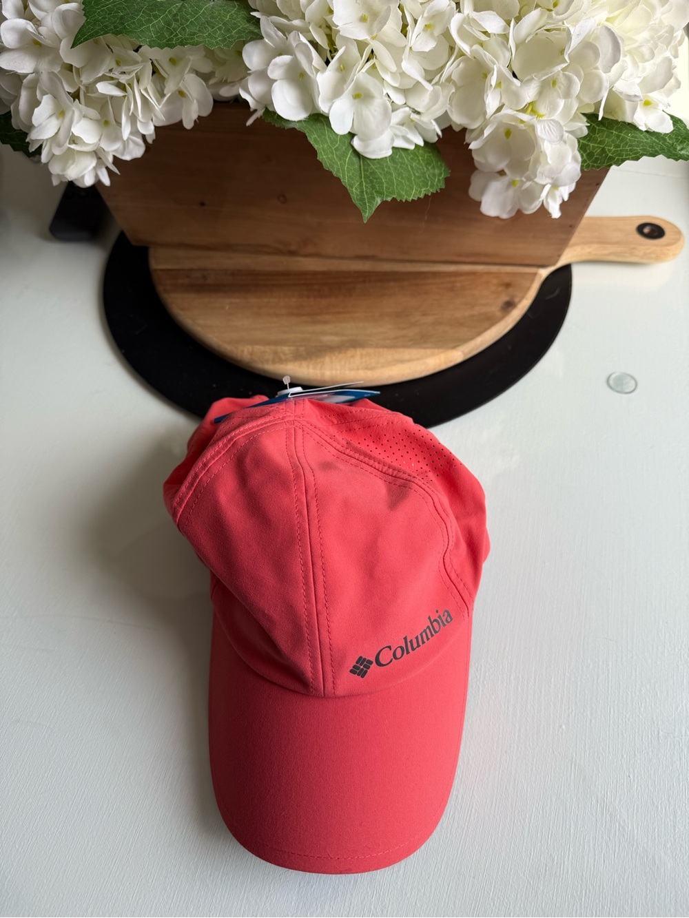 NWT Columbia Coral Pink Performance Cap